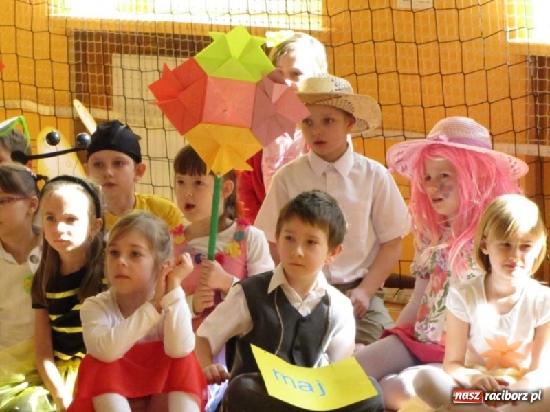 Zdjęcie w galerii na portalu naszraciborz.pl: Wiosenny dzień otwarty w SP 13 wiadomości z regionu