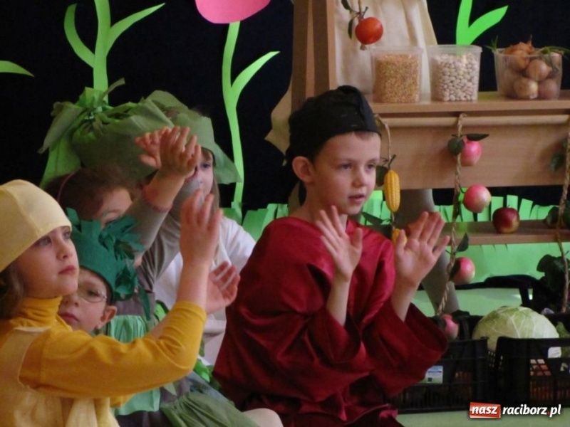 Zdjęcie w galerii na portalu naszraciborz.pl: Wiosenny dzień otwarty w SP 13 wiadomości z regionu