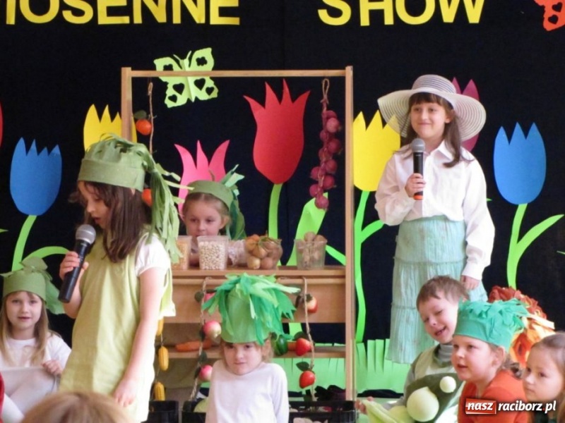 Zdjęcie w galerii na portalu naszraciborz.pl: Wiosenny dzień otwarty w SP 13 wiadomości z regionu