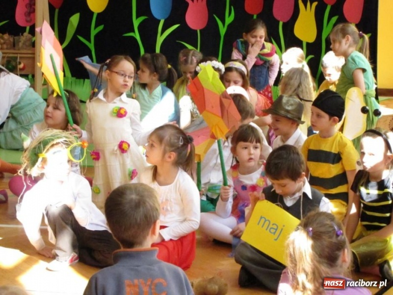 Zdjęcie w galerii na portalu naszraciborz.pl: Wiosenny dzień otwarty w SP 13 wiadomości z regionu