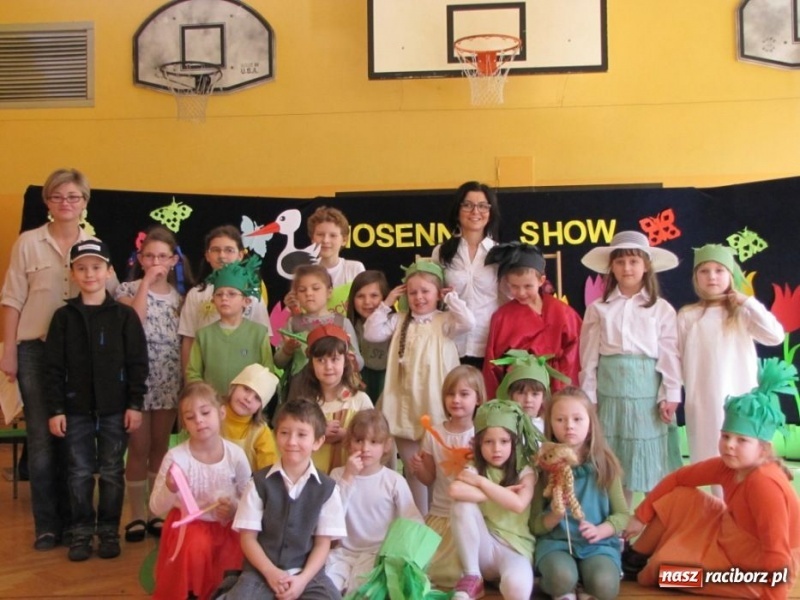 Zdjęcie w galerii na portalu naszraciborz.pl: Wiosenny dzień otwarty w SP 13 wiadomości z regionu