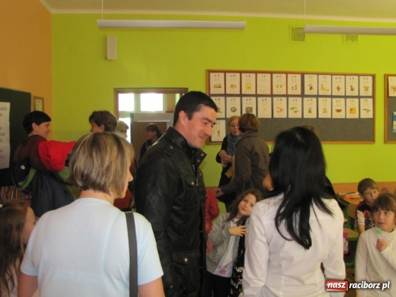 Zdjęcie w galerii na portalu naszraciborz.pl: Wiosenny dzień otwarty w SP 13 wiadomości z regionu