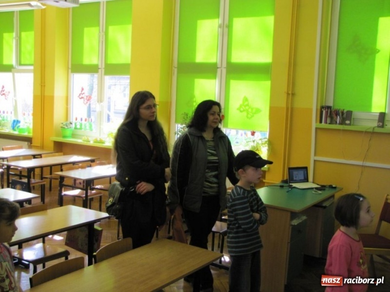 Zdjęcie w galerii na portalu naszraciborz.pl: Wiosenny dzień otwarty w SP 13 wiadomości z regionu