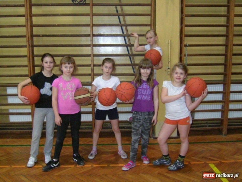 Zdjęcie w galerii na portalu naszraciborz.pl: Dzień Kobiet u tenisistów wiadomości z regionu