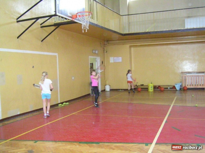 Zdjęcie w galerii na portalu naszraciborz.pl: Dzień Kobiet u tenisistów wiadomości z regionu