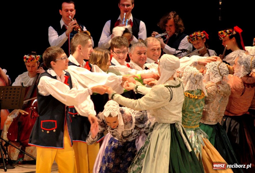 Zdjęcie w galerii na portalu naszraciborz.pl: Wystąpili, by pomóc Marcinkowi wiadomości z regionu