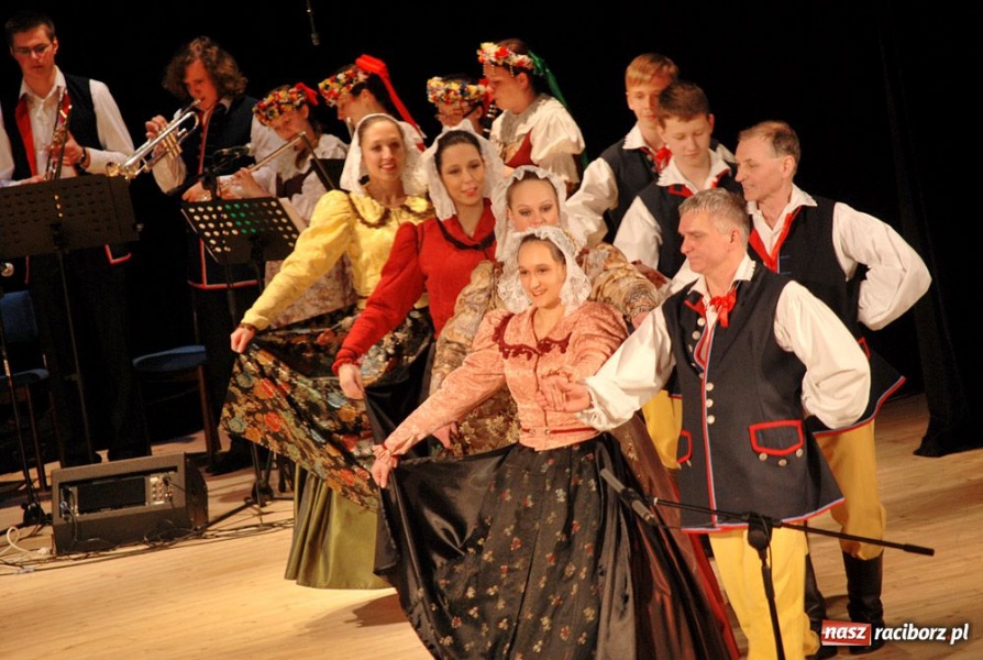 Zdjęcie w galerii na portalu naszraciborz.pl: Wystąpili, by pomóc Marcinkowi wiadomości z regionu