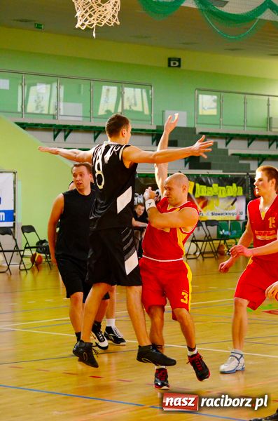 Zdjęcie w galerii na portalu naszraciborz.pl: Rzut Monstersów na miarę zwycięstwa wiadomości z regionu