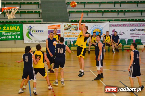 Zdjęcie w galerii na portalu naszraciborz.pl: Rzut Monstersów na miarę zwycięstwa wiadomości z regionu