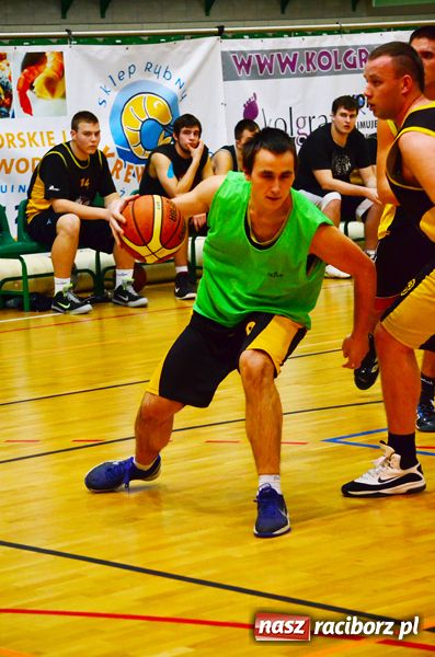 Zdjęcie w galerii na portalu naszraciborz.pl: Rzut Monstersów na miarę zwycięstwa wiadomości z regionu