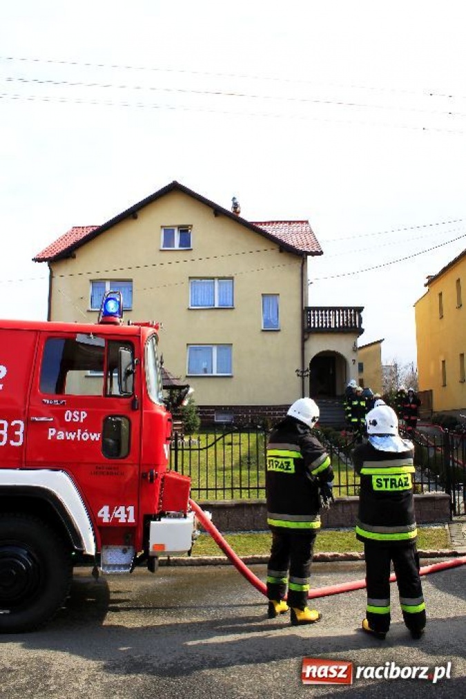 Zdjęcie w galerii na portalu naszraciborz.pl: Pożar domu w Krowiarkach wiadomości z regionu