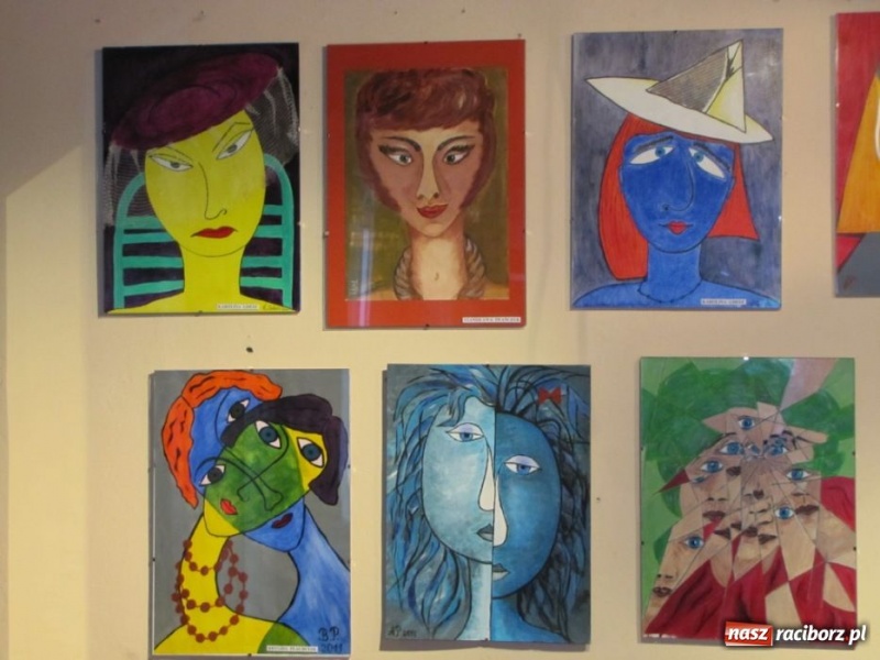 Zdjęcie w galerii na portalu naszraciborz.pl: Nauczycielki z Kuźni zachwyciły gości wiadomości z regionu