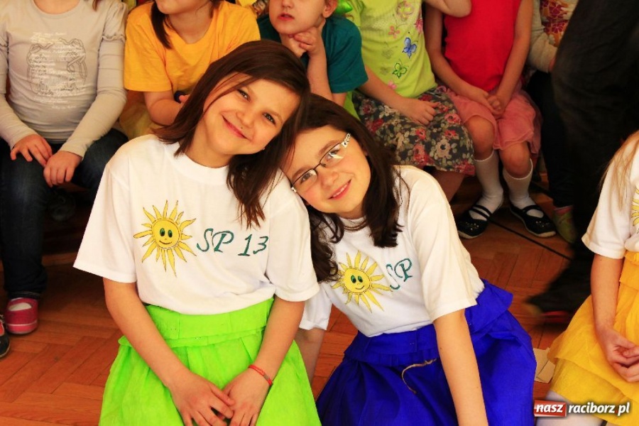 Zdjęcie w galerii na portalu naszraciborz.pl: Wiosenne show w SP 13 wiadomości z regionu