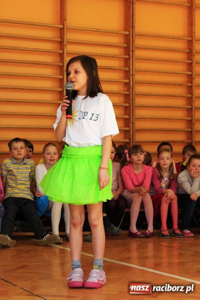 Zdjęcie w galerii na portalu naszraciborz.pl: Wiosenne show w SP 13 wiadomości z regionu