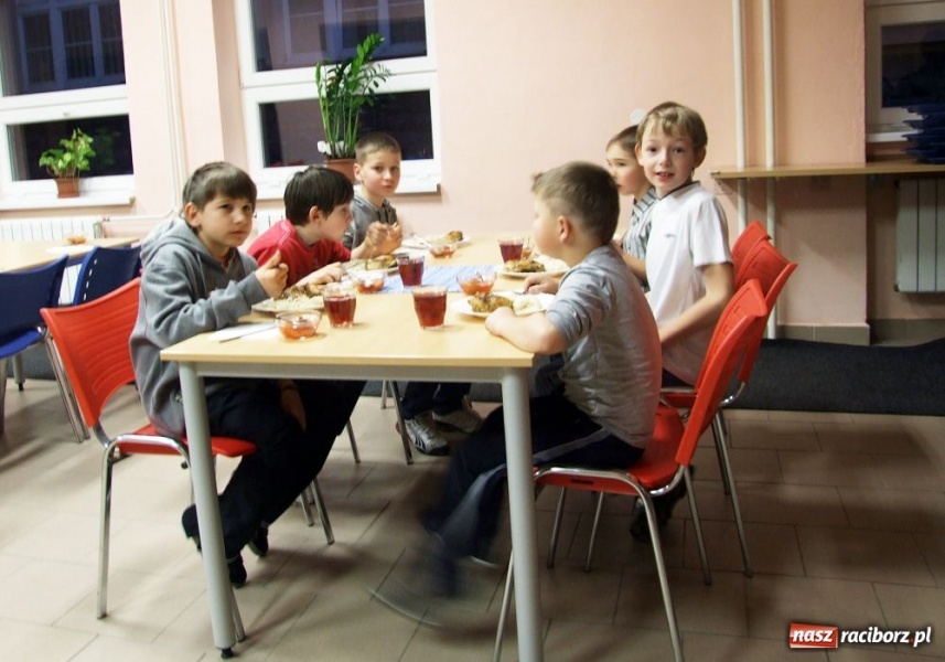 Zdjęcie w galerii na portalu naszraciborz.pl: Młodzi piłkarze z Kuźni grali w Czechach wiadomości z regionu