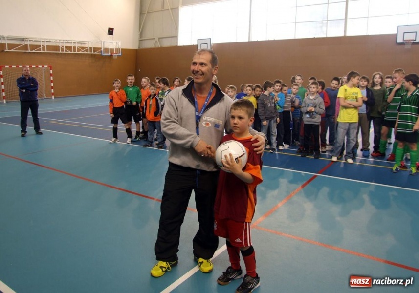 Zdjęcie w galerii na portalu naszraciborz.pl: Młodzi piłkarze z Kuźni grali w Czechach wiadomości z regionu