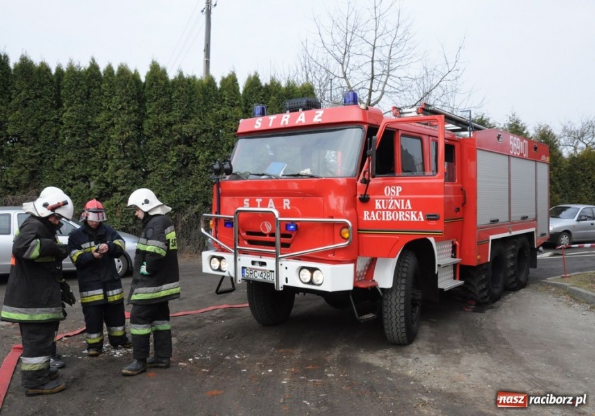 Zdjęcie w galerii na portalu naszraciborz.pl: Wielkie manewry strażaków w Mieszku wiadomości z regionu