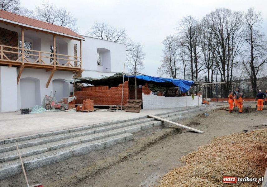 Zdjęcie w galerii na portalu naszraciborz.pl: Zamek znów będzie miał basztę wiadomości z regionu