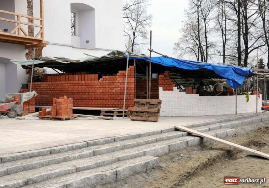 Zdjęcie w galerii na portalu naszraciborz.pl: Zamek znów będzie miał basztę wiadomości z regionu