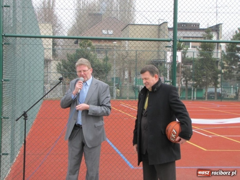 Zdjęcie w galerii na portalu naszraciborz.pl: Starosta jak Dennis Rodman wiadomości z regionu