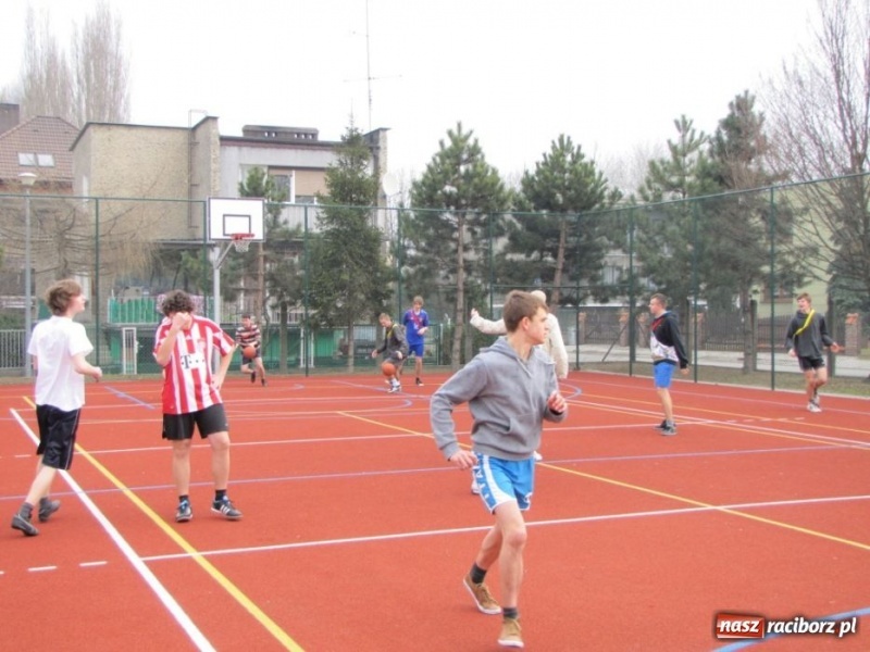 Zdjęcie w galerii na portalu naszraciborz.pl: Starosta jak Dennis Rodman wiadomości z regionu