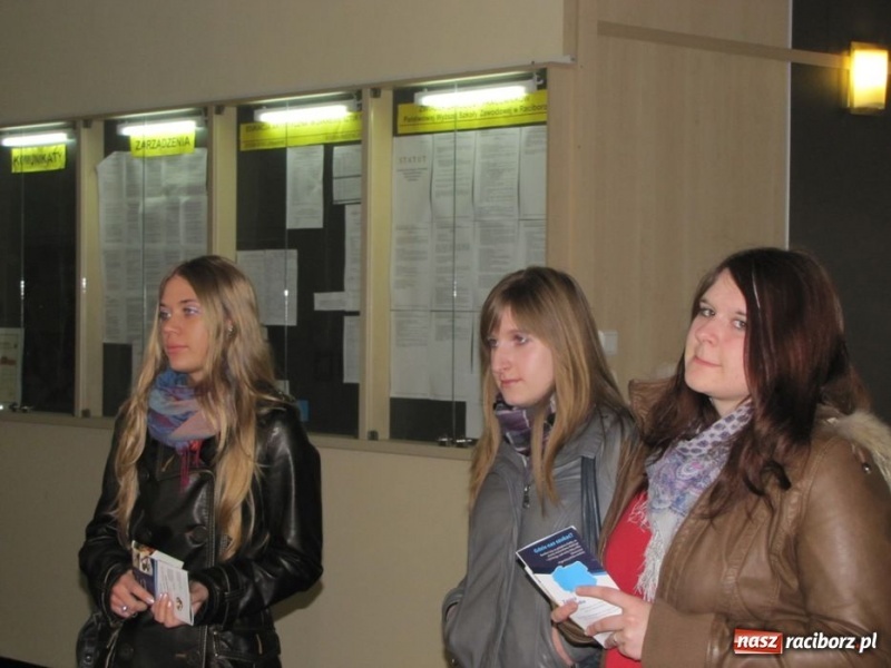 Zdjęcie w galerii na portalu naszraciborz.pl: Obejrzeli PWSZ od wewnątrz wiadomości z regionu