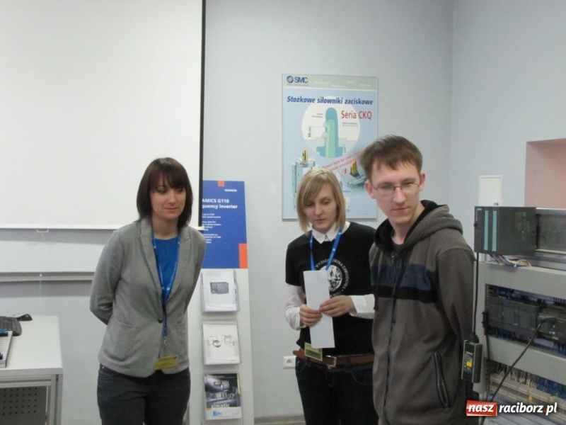 Zdjęcie w galerii na portalu naszraciborz.pl: Obejrzeli PWSZ od wewnątrz wiadomości z regionu