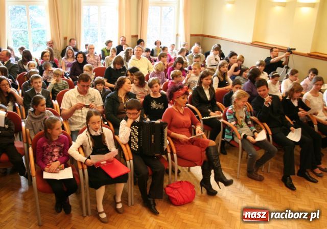 Zdjęcie w galerii na portalu naszraciborz.pl: Nasi młodzi i zdolni w Głubczycach wiadomości z regionu