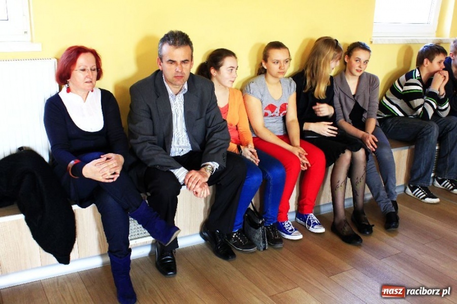 Zdjęcie w galerii na portalu naszraciborz.pl: Słońce w Tobie szansa dla młodych... wiadomości z regionu