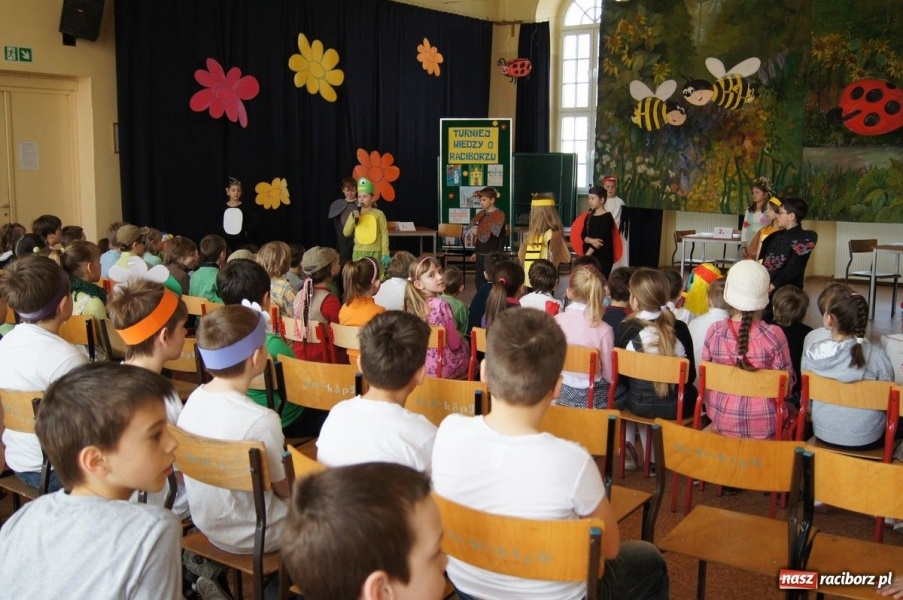 Zdjęcie w galerii na portalu naszraciborz.pl: Powitanie wiosny w SP 4 wiadomości z regionu