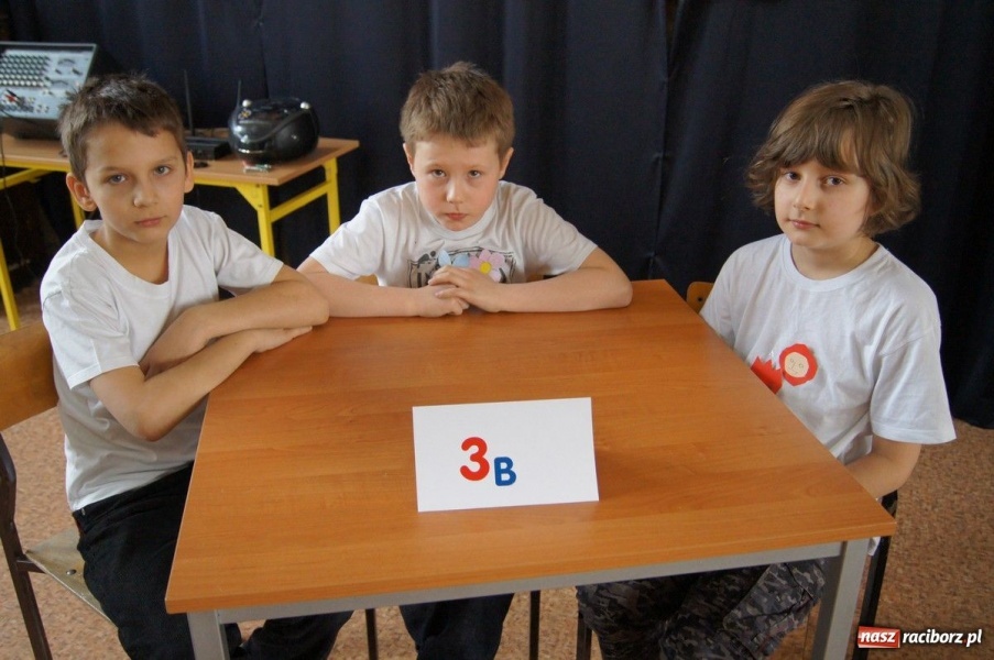 Zdjęcie w galerii na portalu naszraciborz.pl: Powitanie wiosny w SP 4 wiadomości z regionu