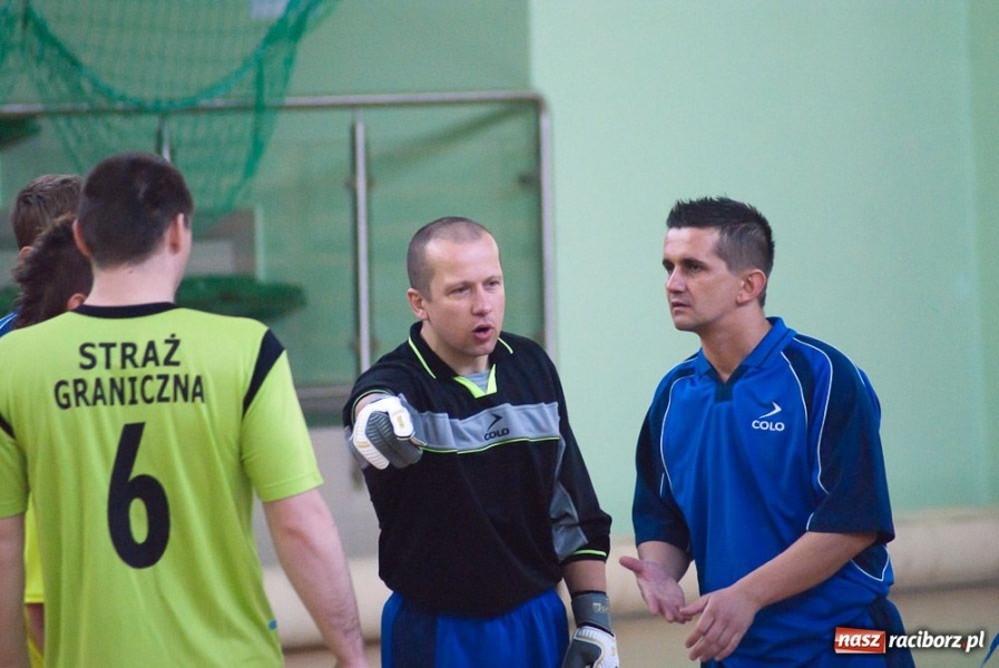 Zdjęcie w galerii na portalu naszraciborz.pl: Policjanci z pucharem komendanta ŚOSG wiadomości z regionu