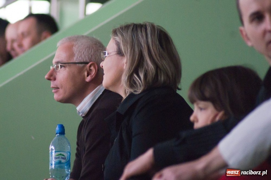 Zdjęcie w galerii na portalu naszraciborz.pl: Policjanci z pucharem komendanta ŚOSG wiadomości z regionu