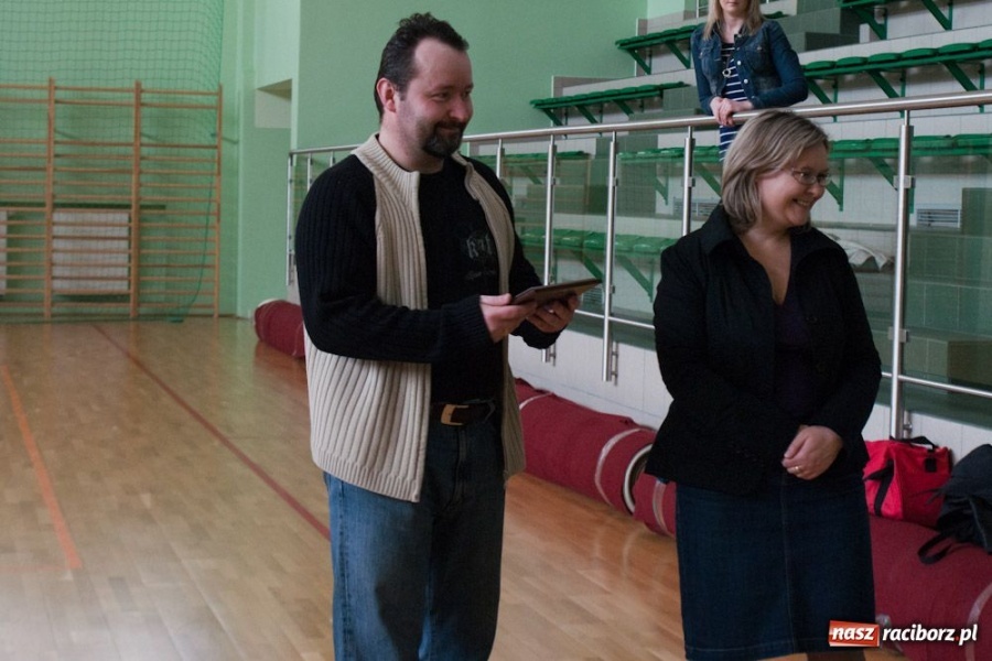 Zdjęcie w galerii na portalu naszraciborz.pl: Policjanci z pucharem komendanta ŚOSG wiadomości z regionu