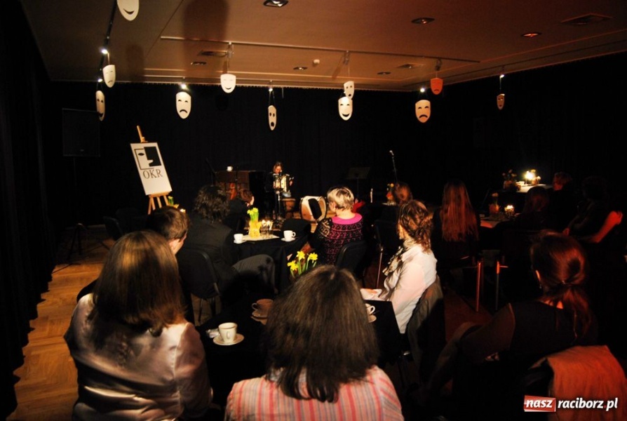 Zdjęcie w galerii na portalu naszraciborz.pl: Recytacje przeplecione recitalem wiadomości z regionu