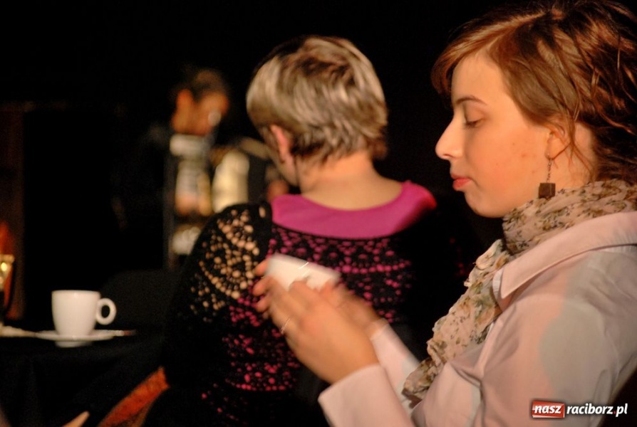 Zdjęcie w galerii na portalu naszraciborz.pl: Recytacje przeplecione recitalem wiadomości z regionu