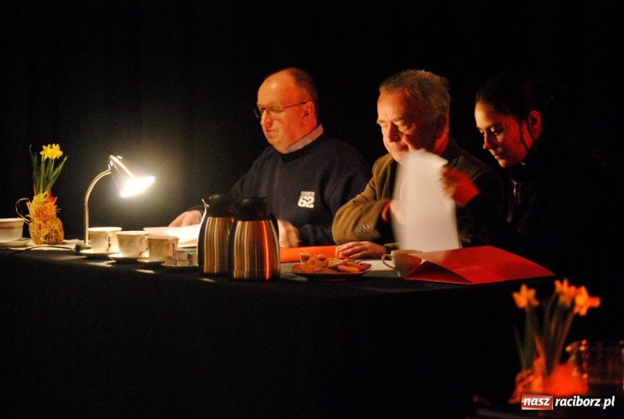 Zdjęcie w galerii na portalu naszraciborz.pl: Recytacje przeplecione recitalem wiadomości z regionu