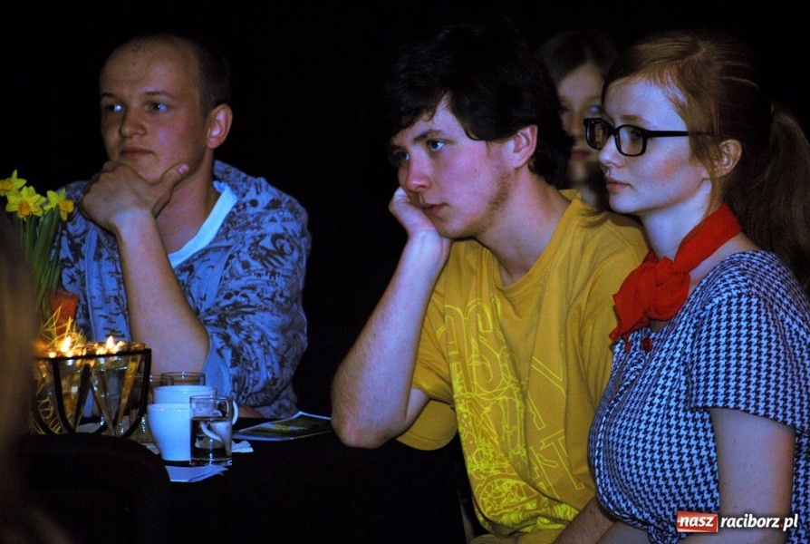 Zdjęcie w galerii na portalu naszraciborz.pl: Recytacje przeplecione recitalem wiadomości z regionu