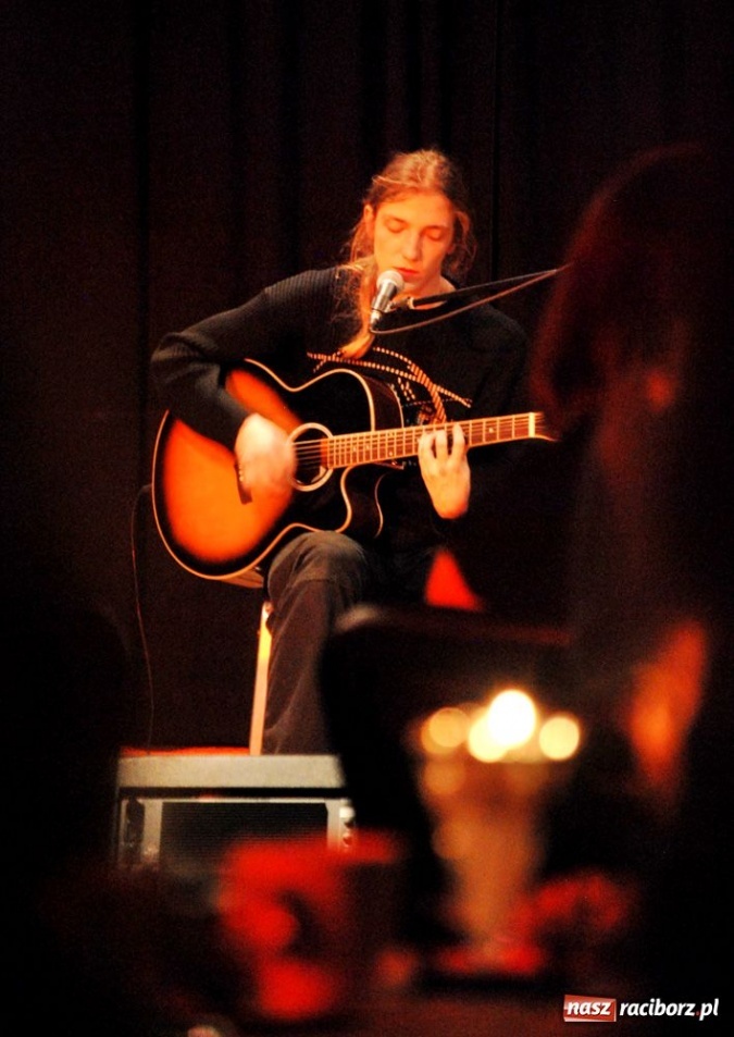 Zdjęcie w galerii na portalu naszraciborz.pl: Recytacje przeplecione recitalem wiadomości z regionu