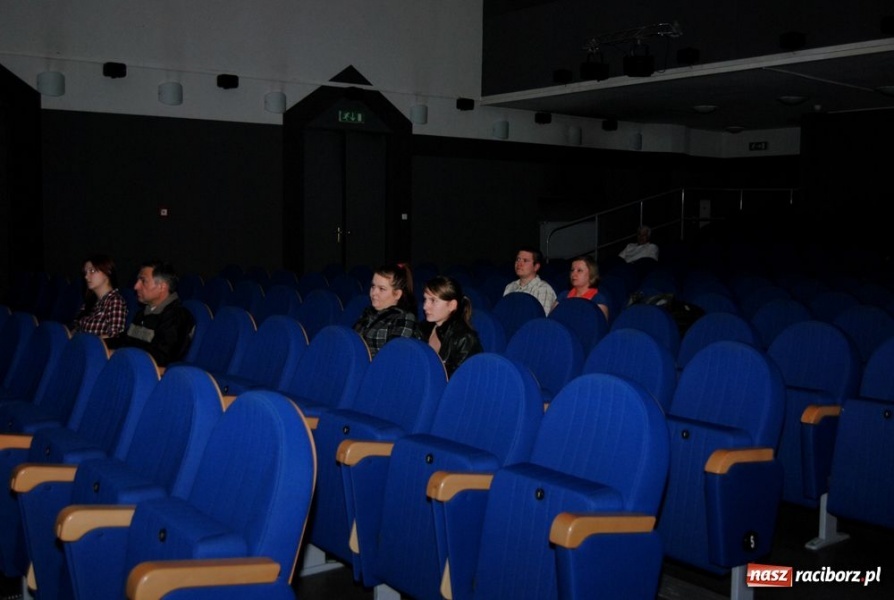 Zdjęcie w galerii na portalu naszraciborz.pl: Na wypasie na deskach RCK-u wiadomości z regionu