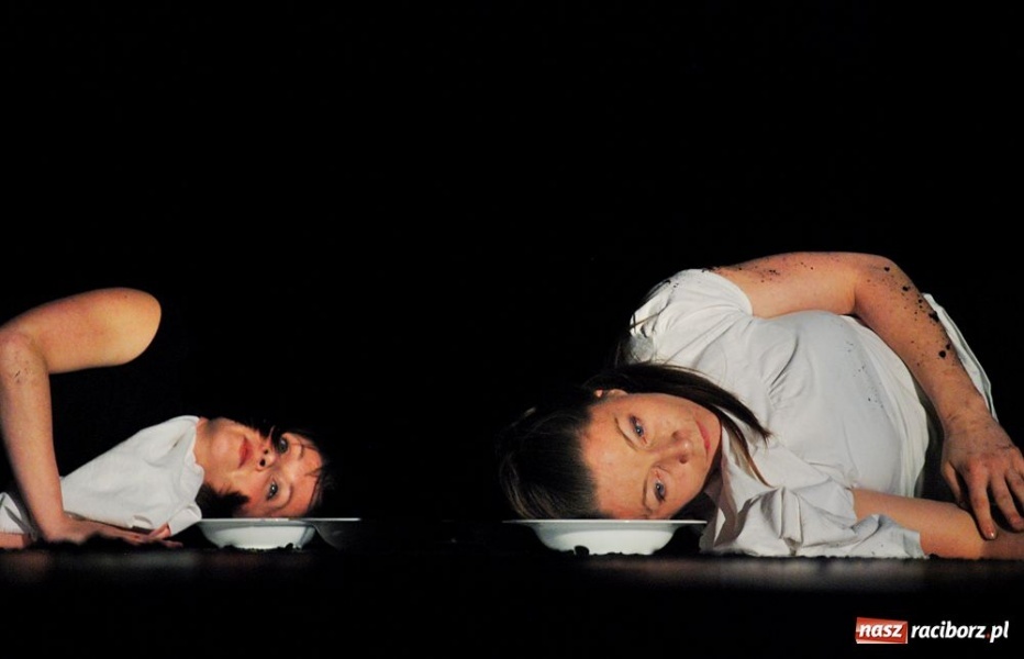 Zdjęcie w galerii na portalu naszraciborz.pl: Na wypasie na deskach RCK-u wiadomości z regionu