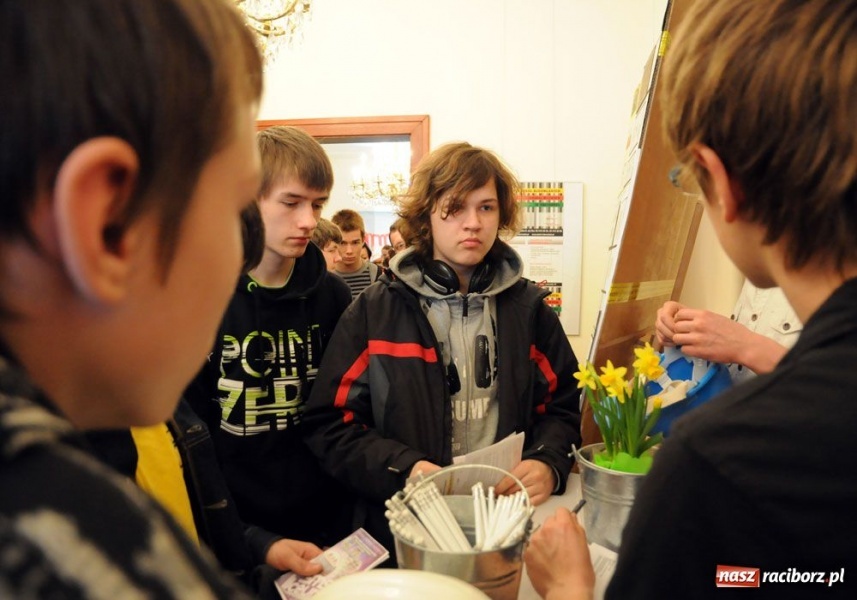 Zdjęcie w galerii na portalu naszraciborz.pl: Szkoły promują się na zamku wiadomości z regionu