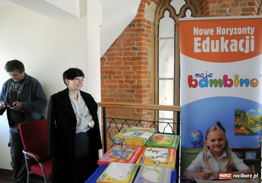 Zdjęcie w galerii na portalu naszraciborz.pl: Szkoły promują się na zamku wiadomości z regionu