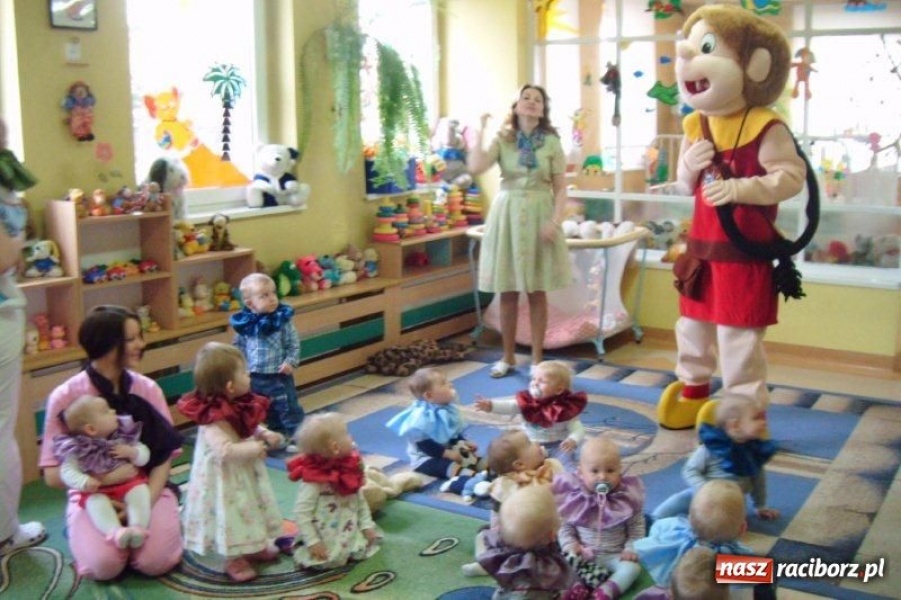 Zdjęcie w galerii na portalu naszraciborz.pl: Dzień Uśmiechu w żłobku wiadomości z regionu