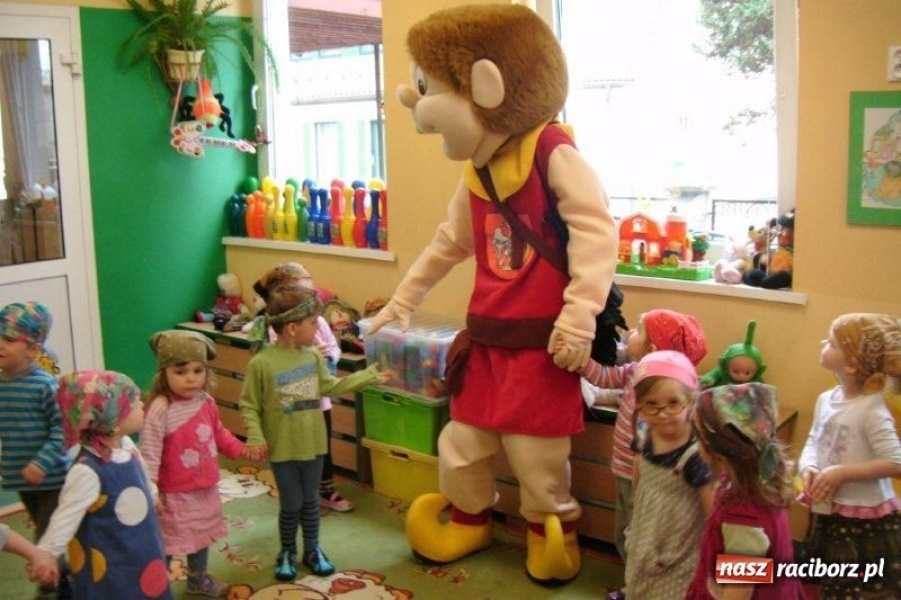 Zdjęcie w galerii na portalu naszraciborz.pl: Dzień Uśmiechu w żłobku wiadomości z regionu