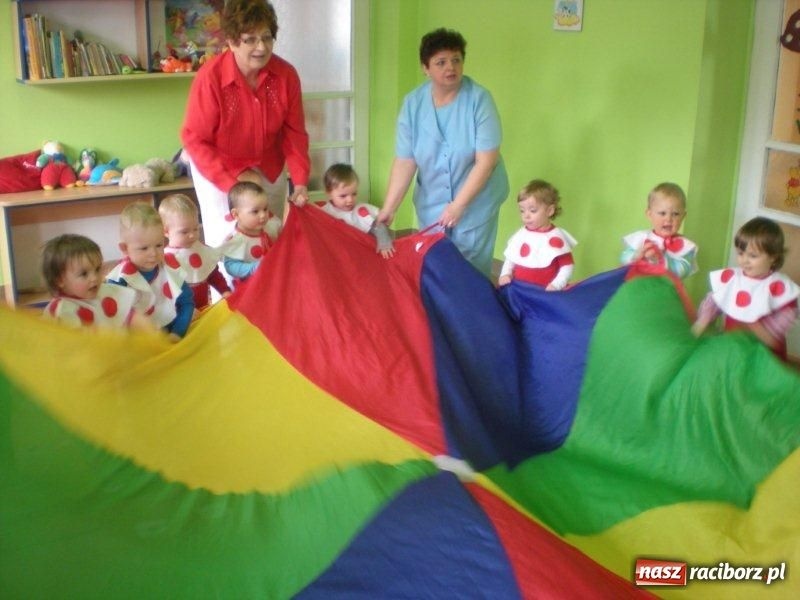 Zdjęcie w galerii na portalu naszraciborz.pl: Dzień Uśmiechu w żłobku wiadomości z regionu