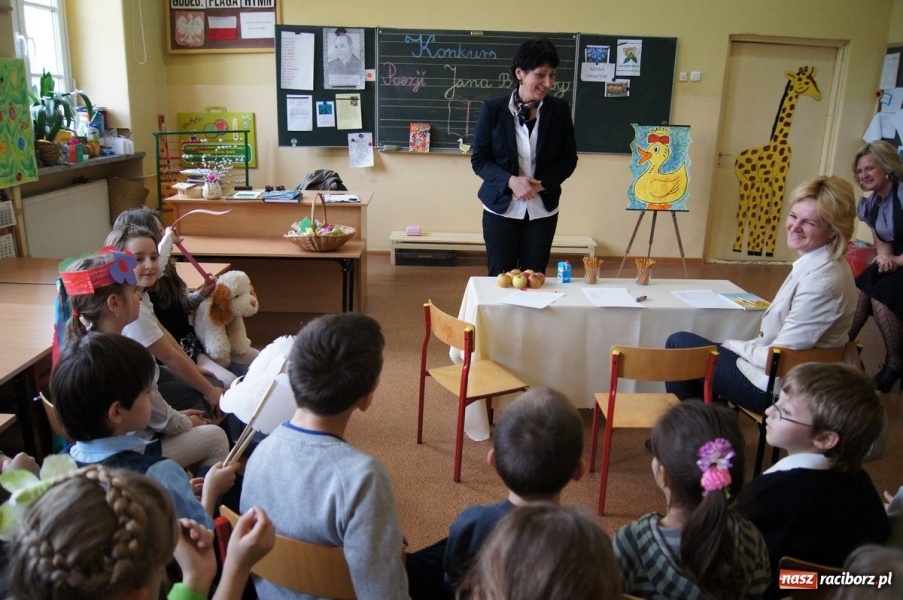 Zdjęcie w galerii na portalu naszraciborz.pl: Pierwszaki z SP-4 kochają Brzechwę wiadomości z regionu