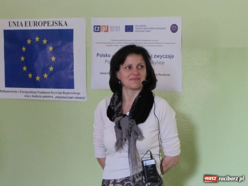 Zdjęcie w galerii na portalu naszraciborz.pl: Dzieci z Opavy poznały pisanki wiadomości z regionu