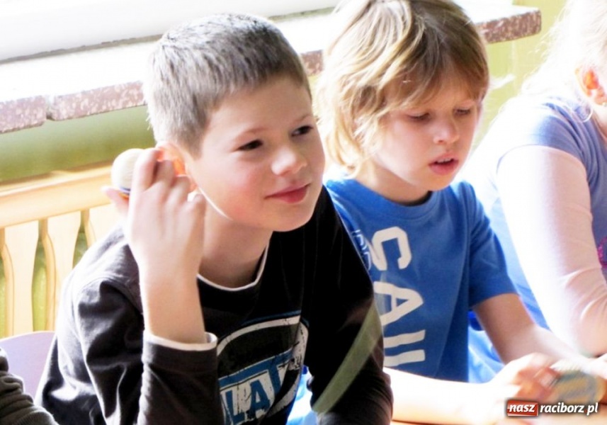 Zdjęcie w galerii na portalu naszraciborz.pl: Dzieci z Opavy poznały pisanki wiadomości z regionu