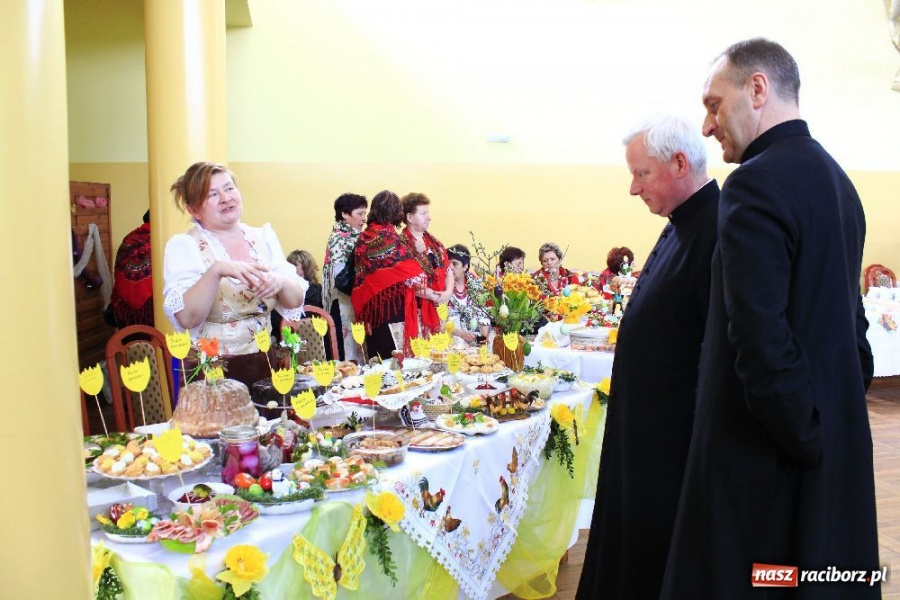 Zdjęcie w galerii na portalu naszraciborz.pl: Kiermasz wielkanocny w Kobyli wiadomości z regionu